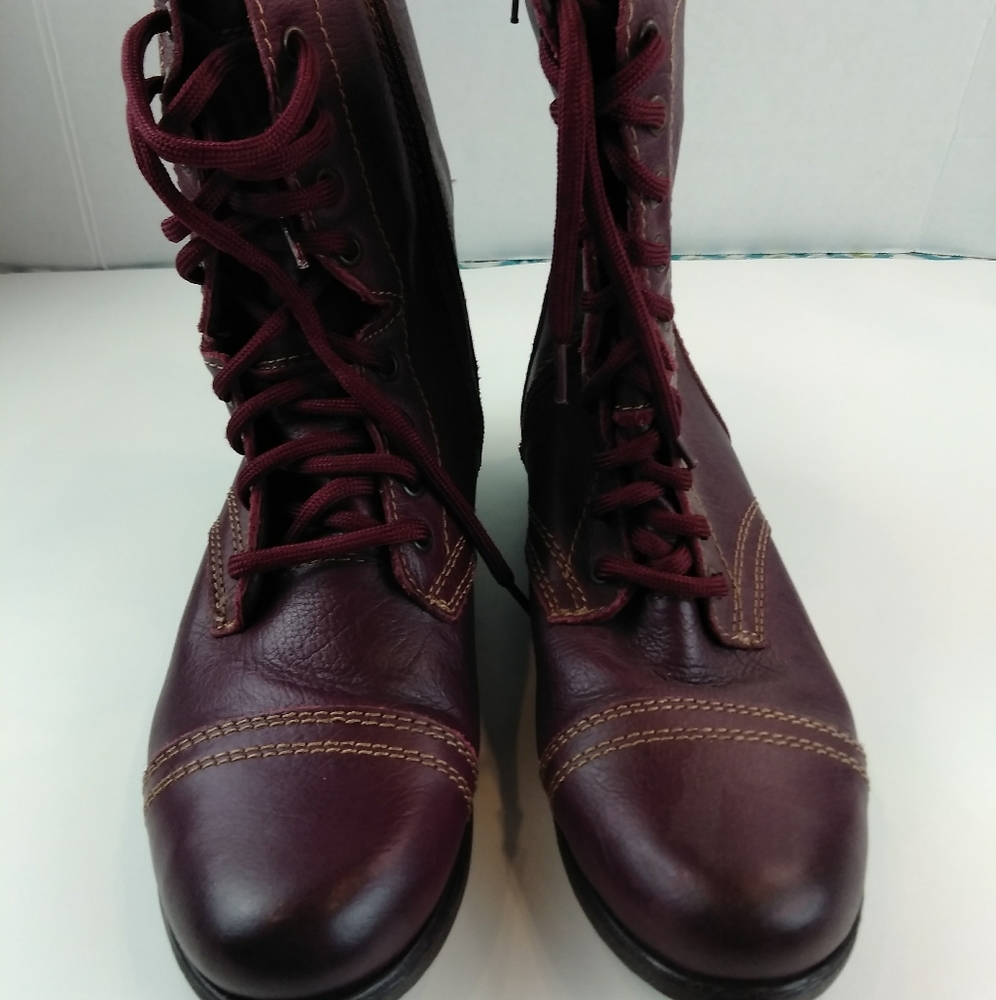 Steven Madden Troopa Maroon Womens Boots